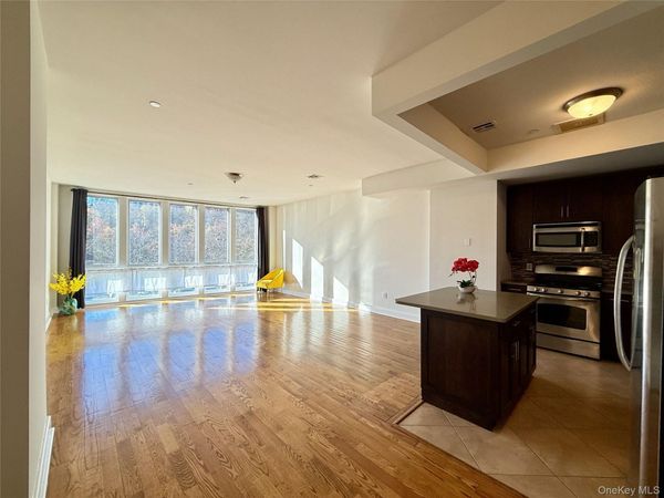 90 Bay Street Landing , Unit 2G, Staten Island, NY 10301