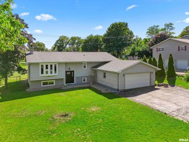 5310 E LAWRENCE Avenue, Chillicothe, IL 61523