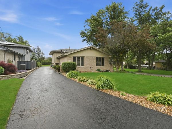 15415 LARAMIE Avenue , Oak Forest, IL 60452