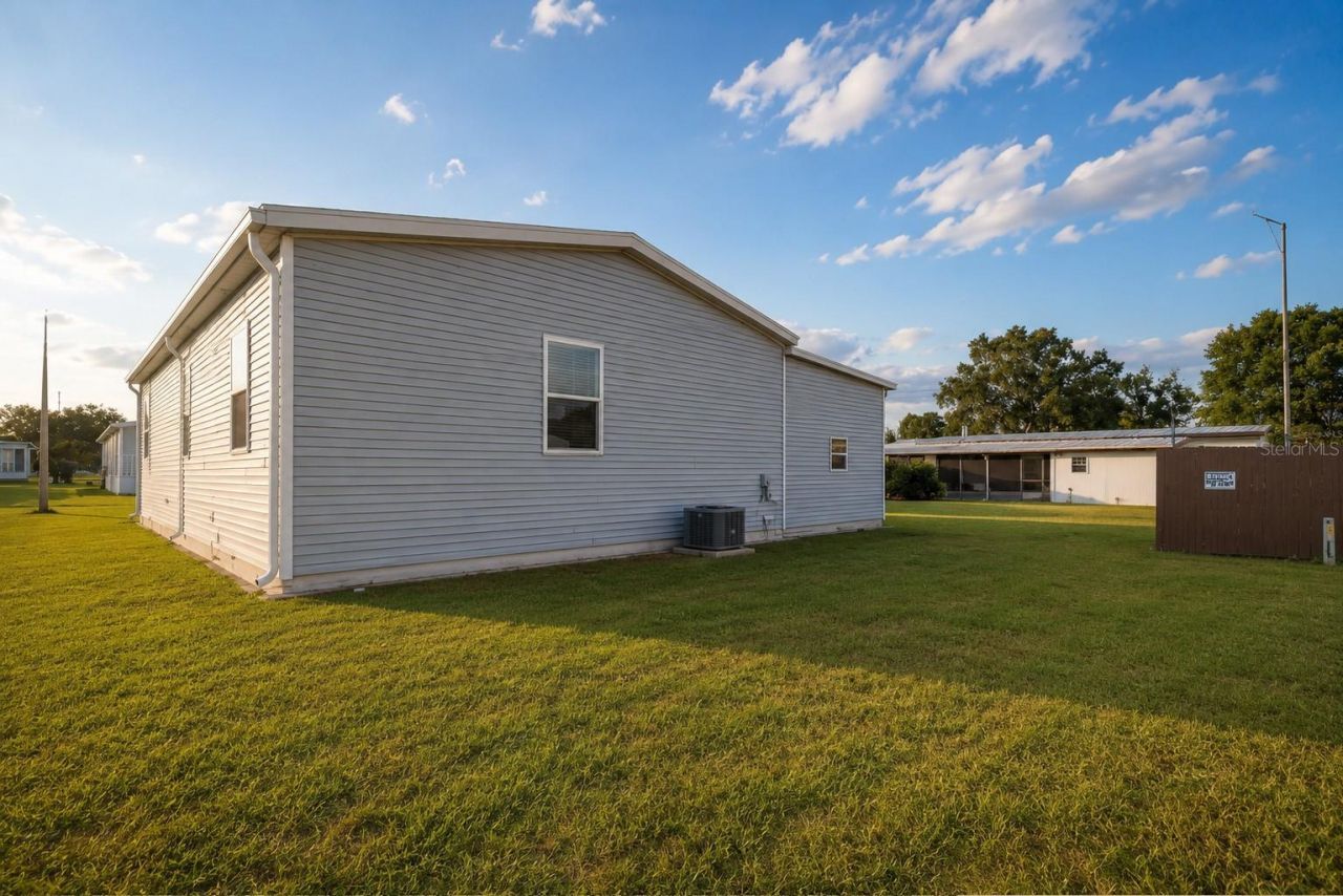 10029 Hamp Drive , Dade City, FL 33525 Photo
