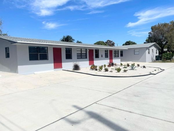 1029 S D Street, Unit 2, Lake Worth Beach, FL 33460