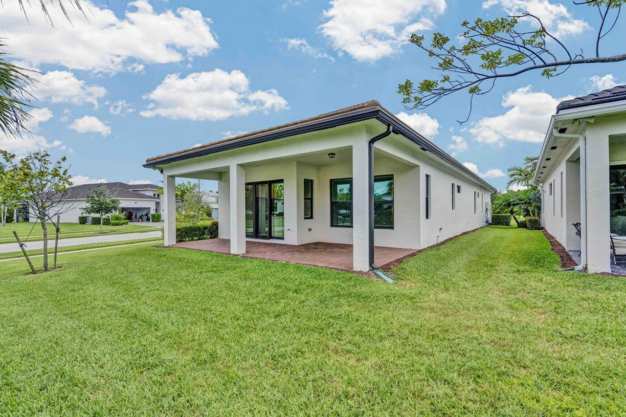 5501 Santa Rosa Lane, Westlake, FL 33470 Photo