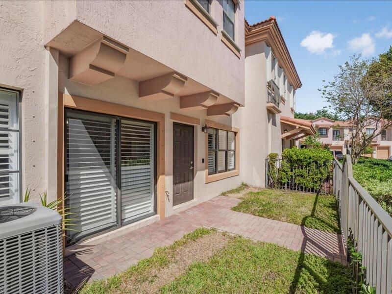 4712 Grand Cypress Circle N, Coconut Creek, FL 33073 Photo