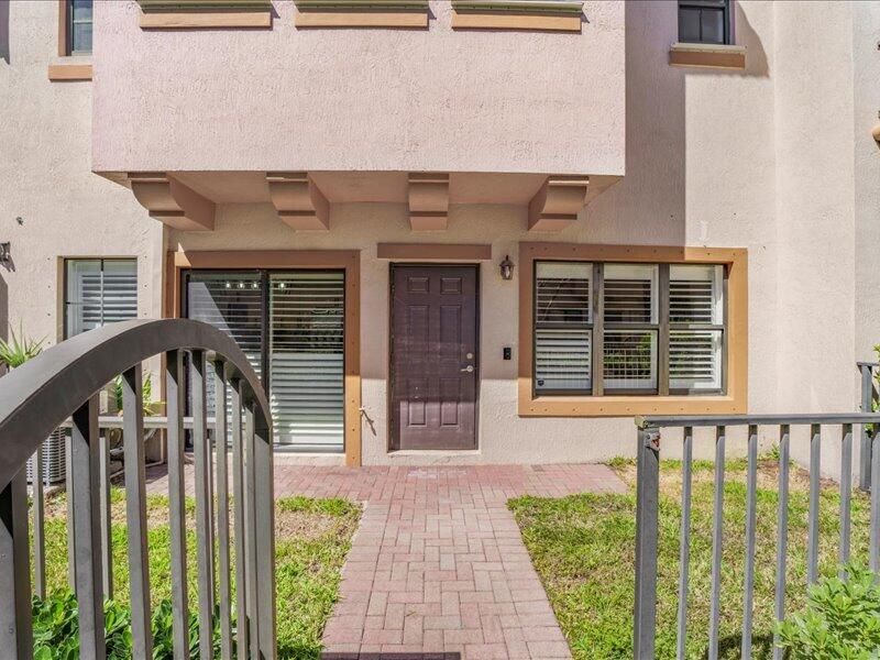 4712 Grand Cypress Circle N, Coconut Creek, FL 33073 Photo