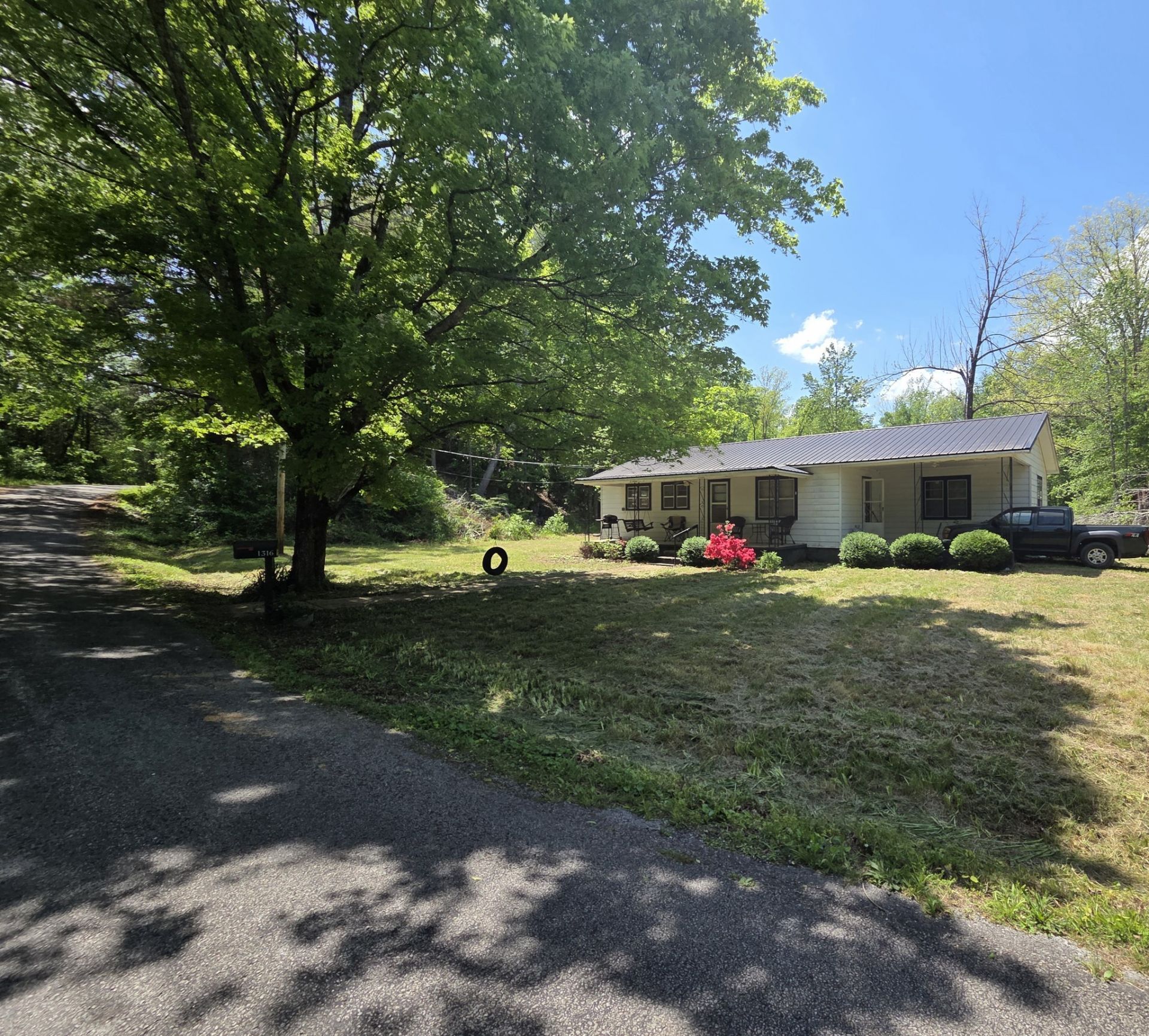1316 Owl Hollow Rd , Linden, TN 37096 Main Photo