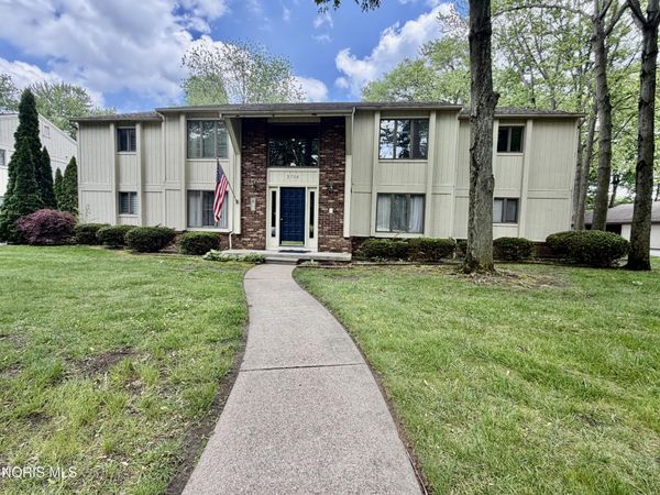 2704 Westcastle Drive , Toledo, OH 43615