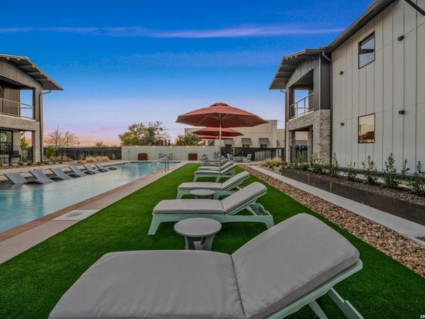 634 Central Parkway, Unit 1201, New Braunfels, TX 78130