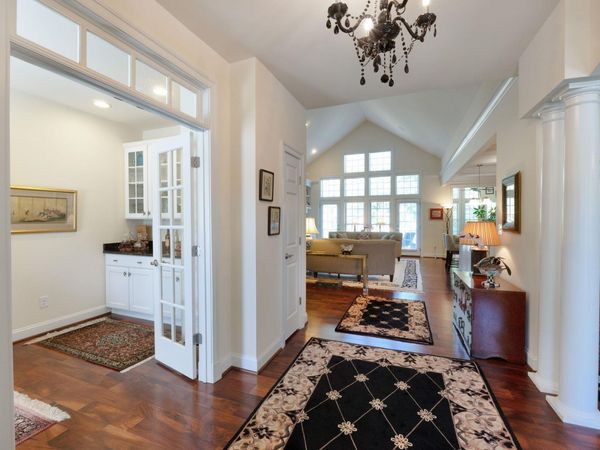 6586 WELBOURNE LN, Crozet, VA 22932