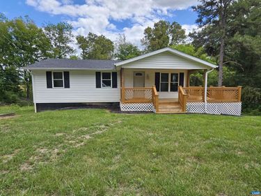 5290 DIXIE HILL RD , Buckingham, VA 23921