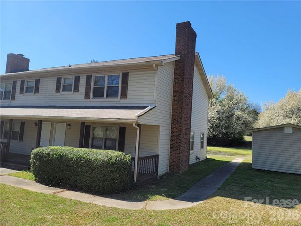 5323 Chestnut Lake Drive , Charlotte, NC 28227