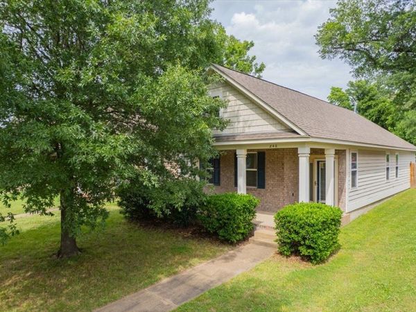 840 WOODLAWN ST, Memphis, TN 38107