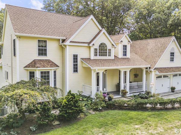 14 Wychwood, Oxford, CT 06478