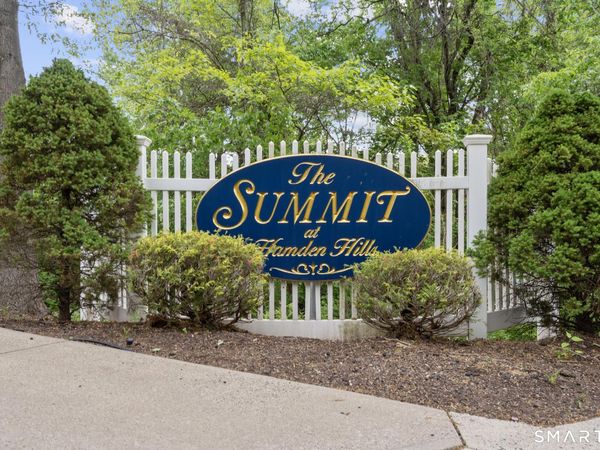 25 Hamden Hills, Unit 52, Hamden, CT 06518