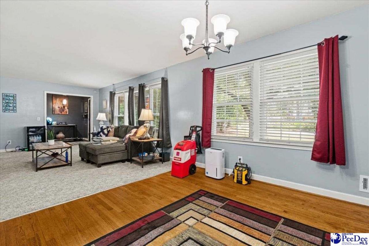 302 Wakefield Drive Photo 10