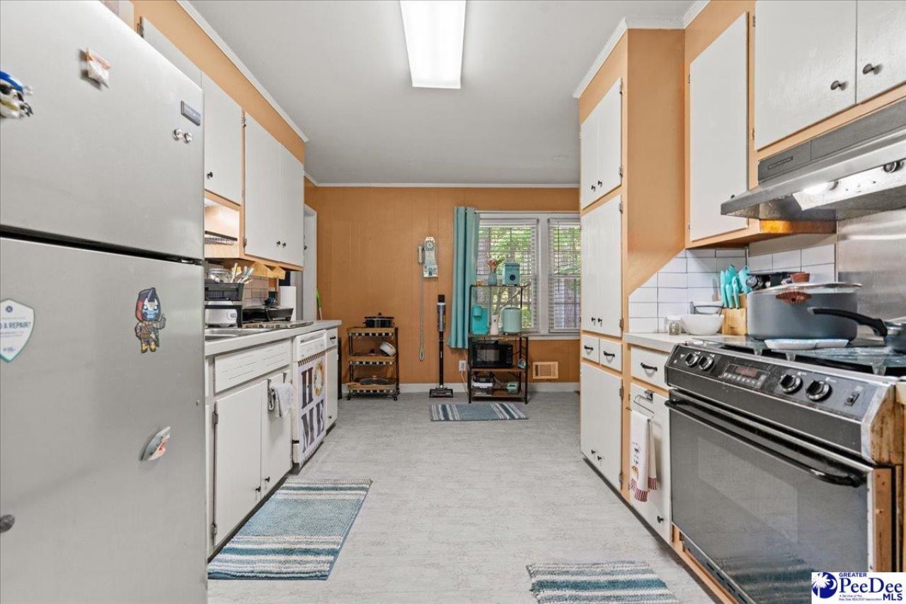 302 Wakefield Drive Photo 11