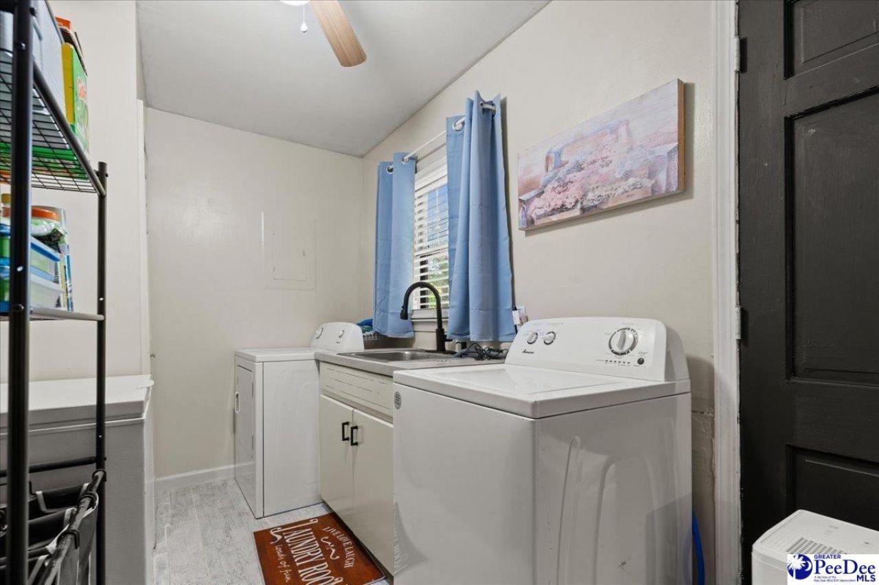 302 Wakefield Drive Photo 14