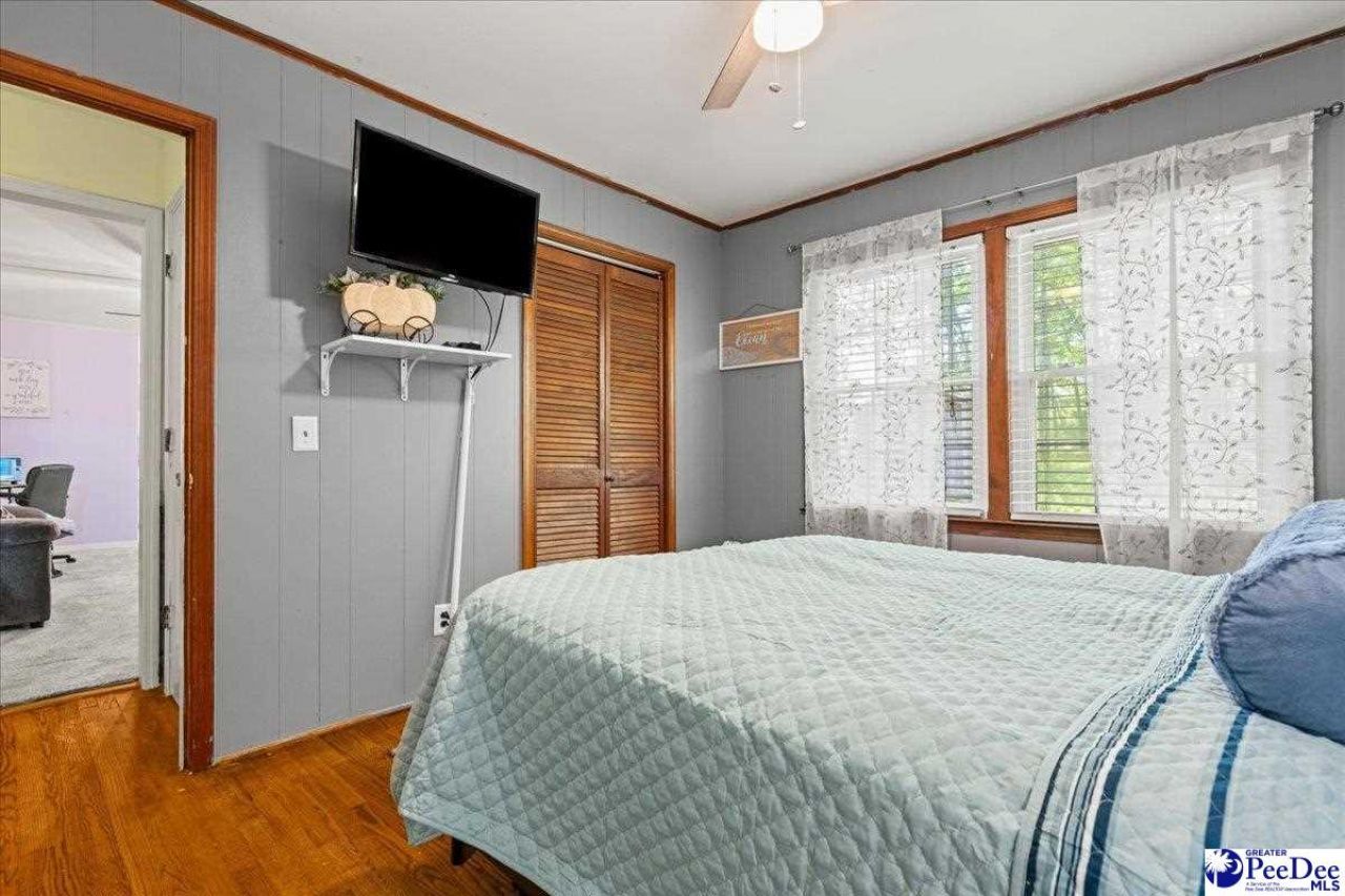302 Wakefield Drive Photo 19