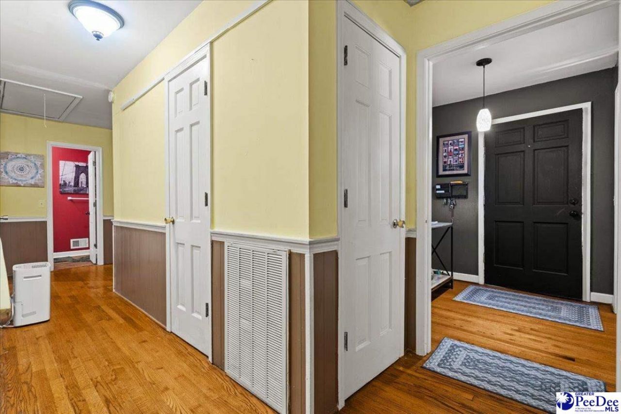 302 Wakefield Drive Photo 22