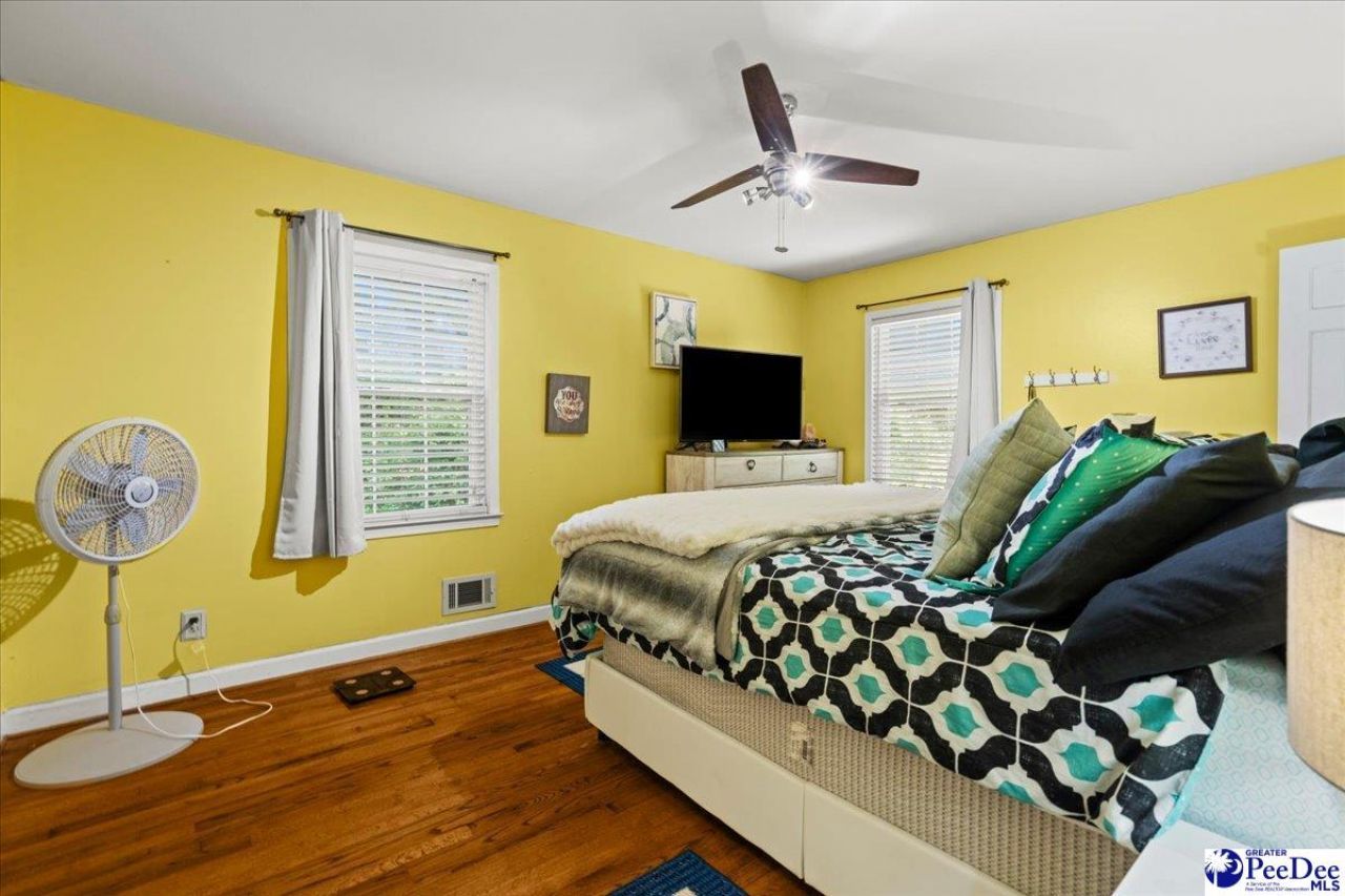 302 Wakefield Drive Photo 29