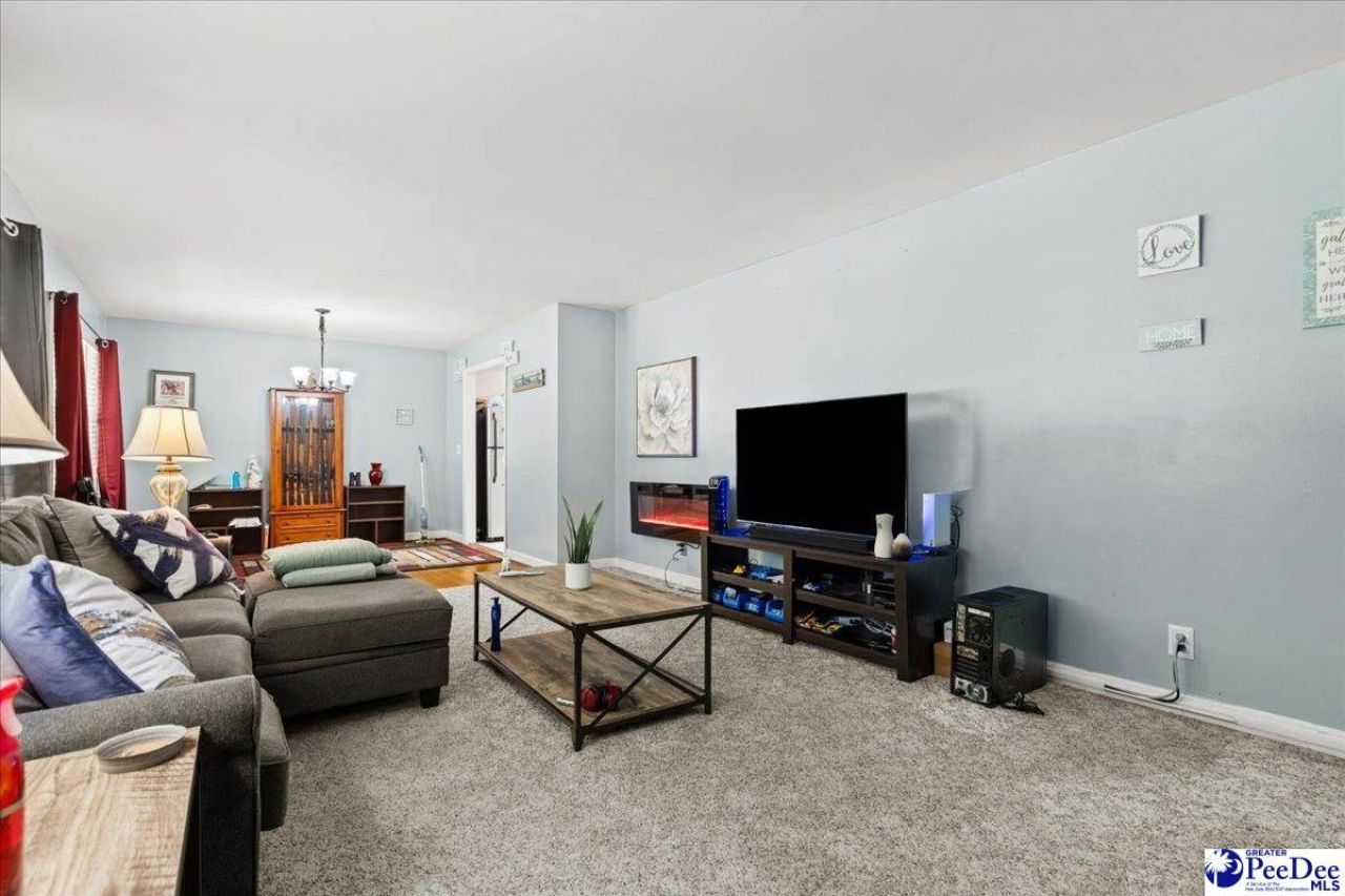 302 Wakefield Drive Photo 8