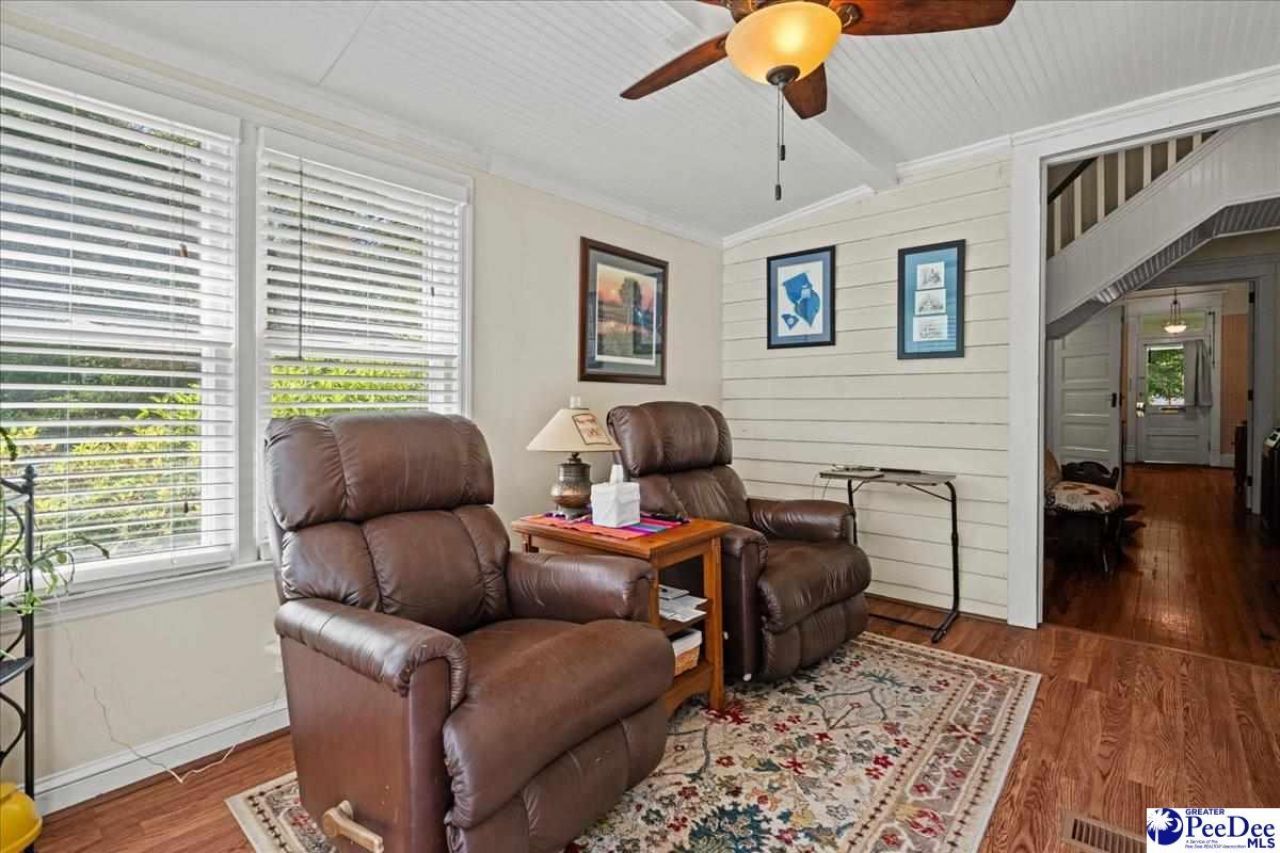 110 Huger Photo 19