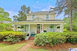 110 Huger photo 4