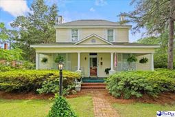 110 Huger photo 4