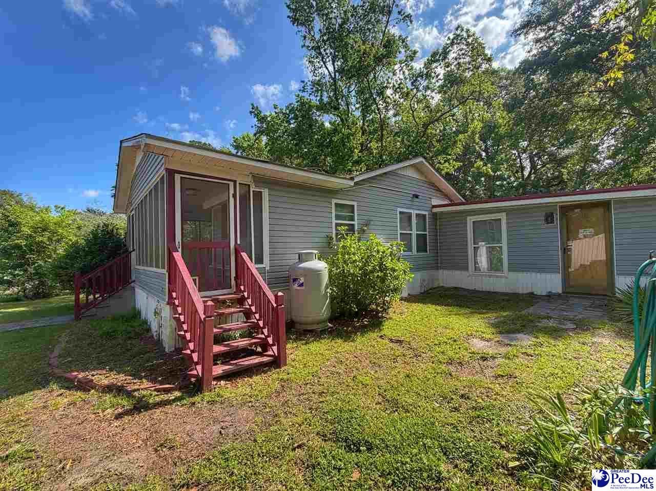 208 E 6th Avenue Photo 4