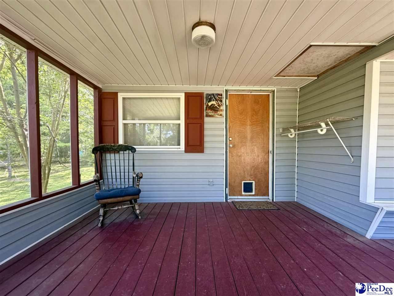 208 E 6th Avenue Photo 5
