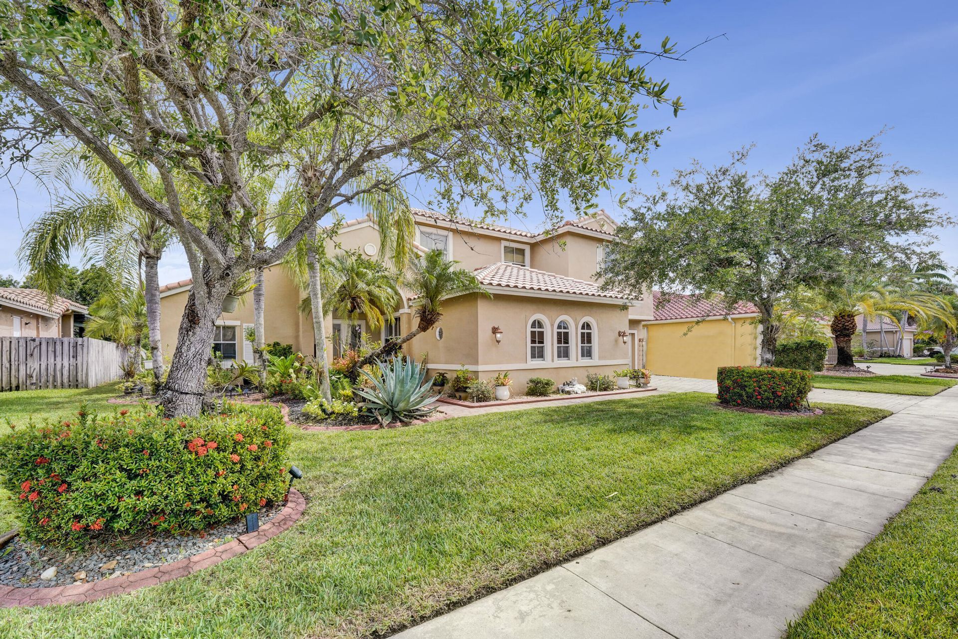 18623 SW 7th Street, Pembroke Pines, FL 33029 Photo