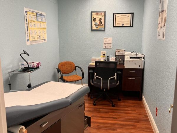 2331 N State Rd 7, Unit 207, Lauderhill, FL 00000