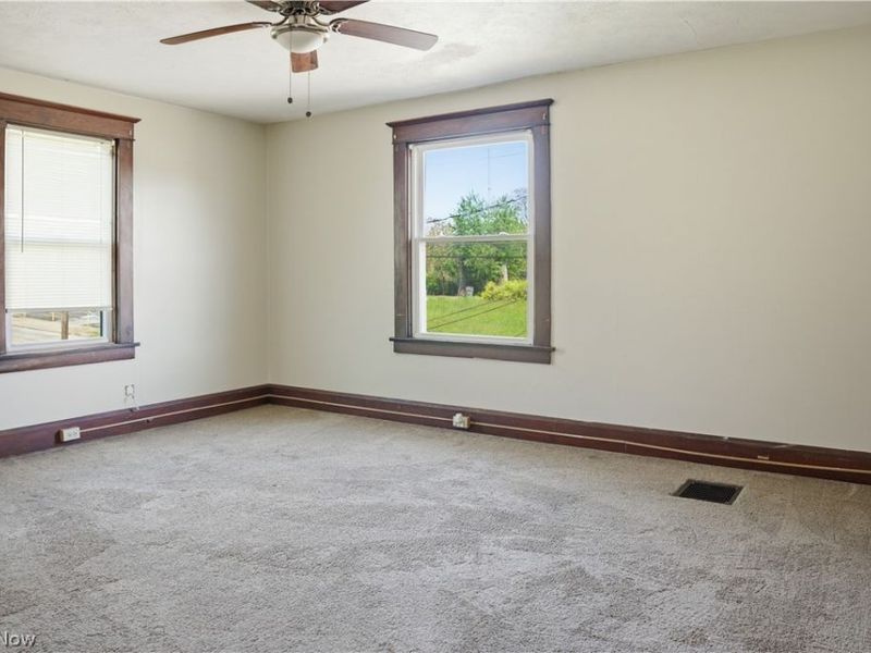 33 E Earle Avenue, Youngstown, OH 44507 Photo 15