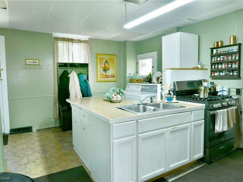 315 W Park Avenue, Niles, OH 44446 Photo 11