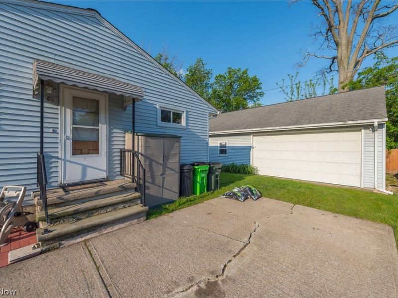 128 Forest Boulevard, Avon Lake, OH 44012 Photo 39