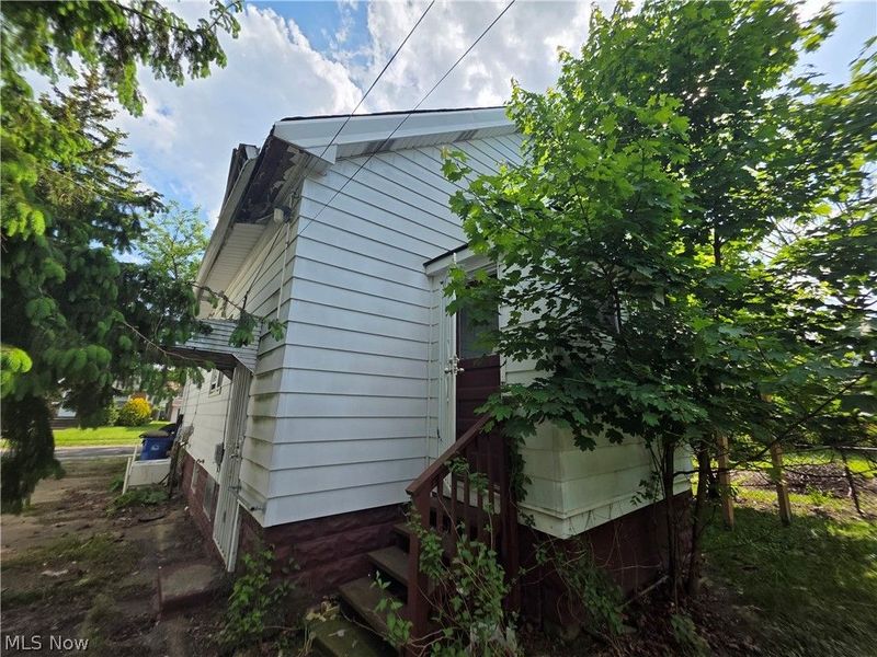 19509 Kewanee Avenue, Cleveland, OH 44119 Photo 5