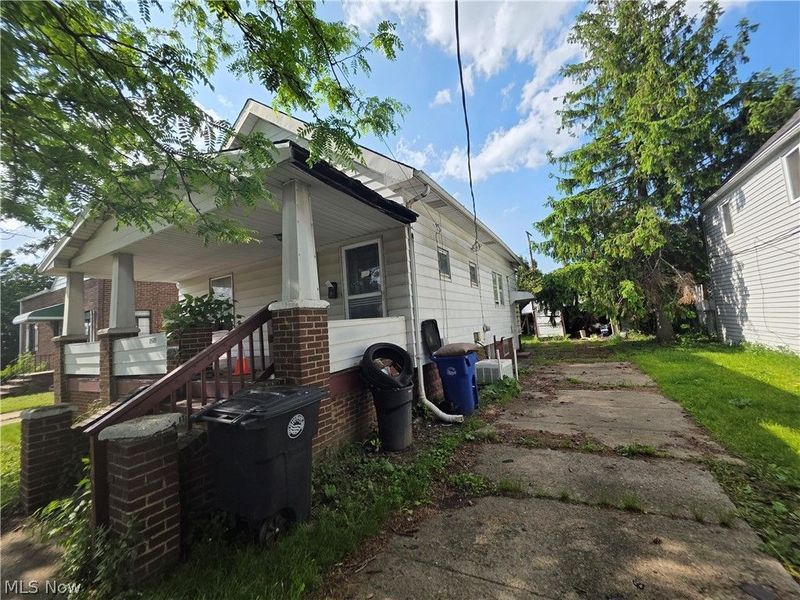 19509 Kewanee Avenue, Cleveland, OH 44119 Photo 6