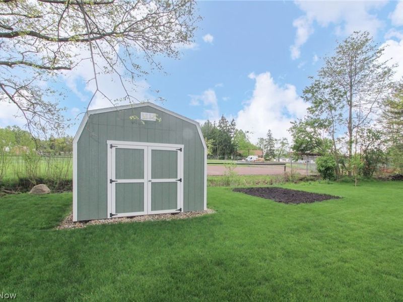 515 Parkview Drive, Columbiana, OH 44408 Photo 8