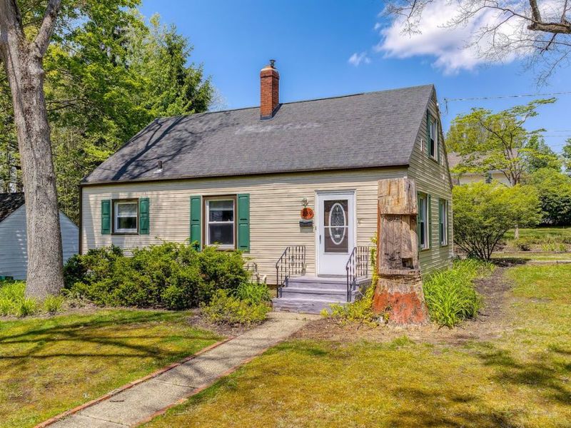 239 E Oak Street, Kent, OH 44240 Photo 1