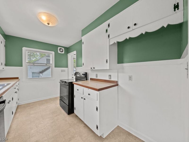 239 E Oak Street, Kent, OH 44240 Photo 14