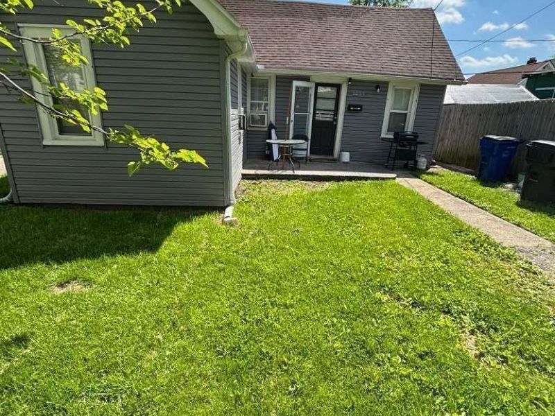3035 W 115th Street, Cleveland, OH 44111 Photo 3