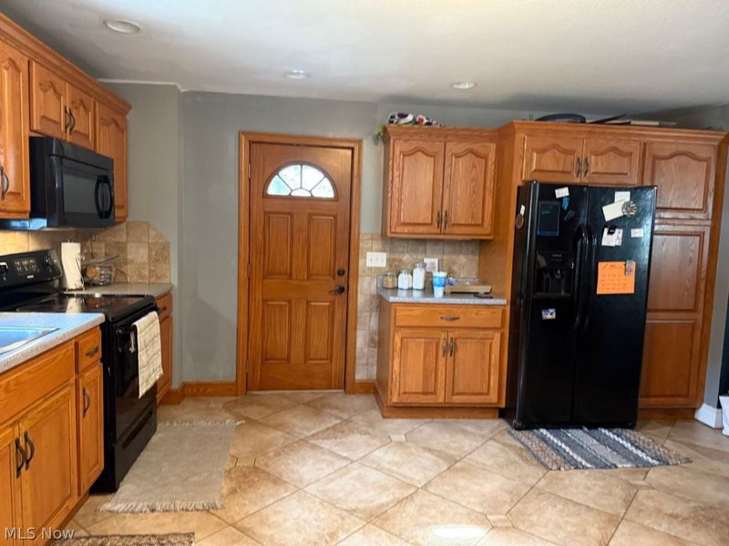 226 McConnell Street, Uhrichsville, OH 44683 Photo 3