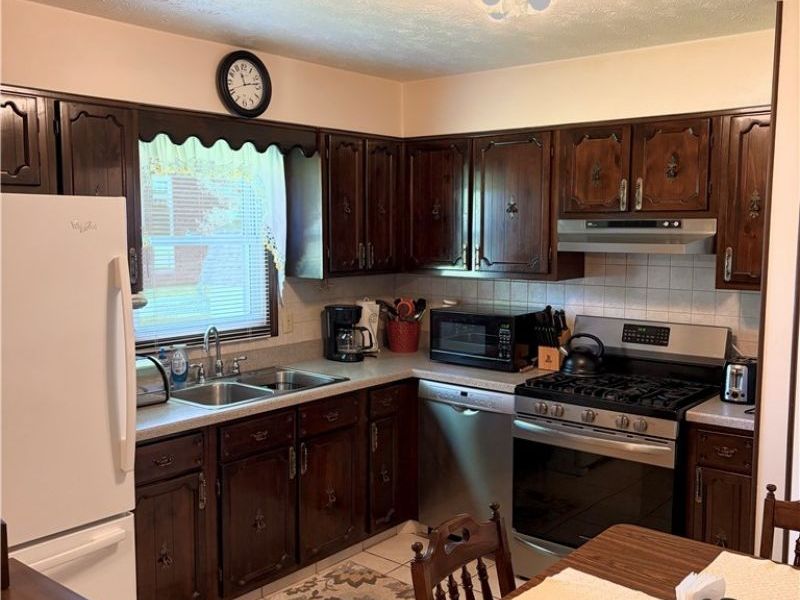 7473 Jaguar Drive, Boardman, OH 44512 Photo 6