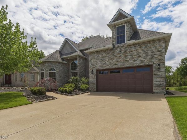 4264 St Francis Court , Avon, OH 44011