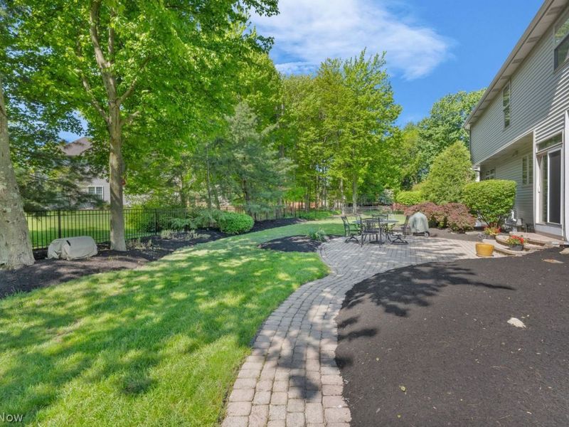 32221 Woodfield Drive, Avon Lake, OH 44012 Photo 35