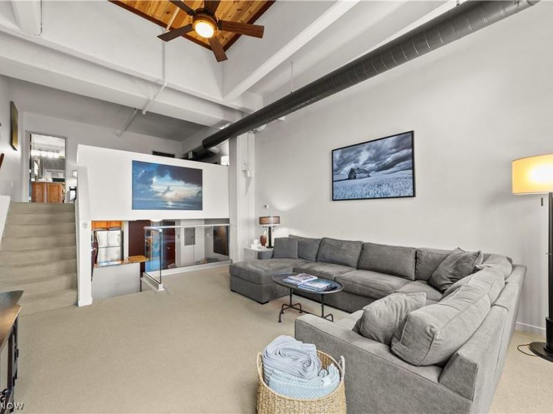 1133 W 9th Street , Unit 113, Cleveland, OH 44113 Photo 18