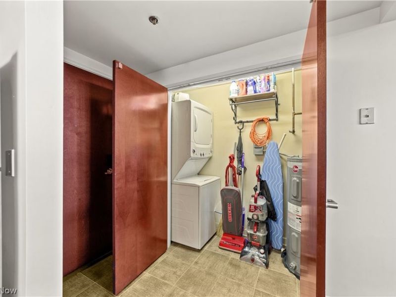 1133 W 9th Street , Unit 113, Cleveland, OH 44113 Photo 3