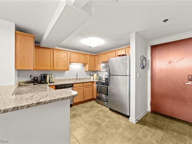 1133 W 9th Street , Unit 113, Cleveland, OH 44113 Photo 6