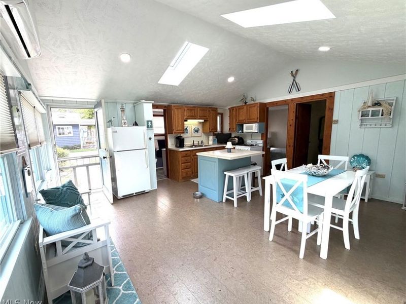 4881 Fess Drive, Geneva on the Lake, OH 44041 Photo 7