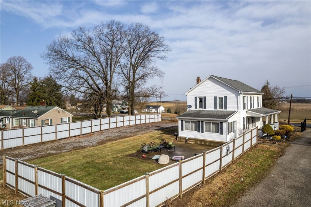 15355 Old Lincoln Way, Dalton, OH 44618