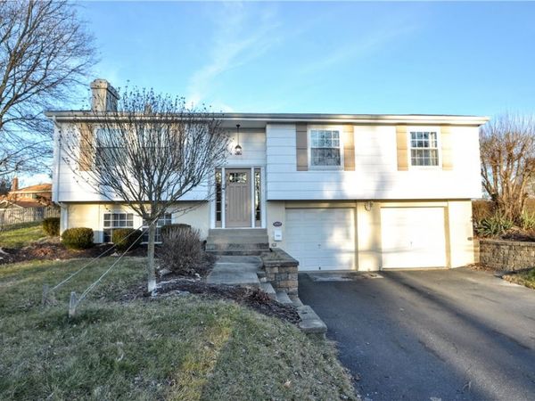 1313 Star Ridge Dr , Pittsburgh, PA 15241